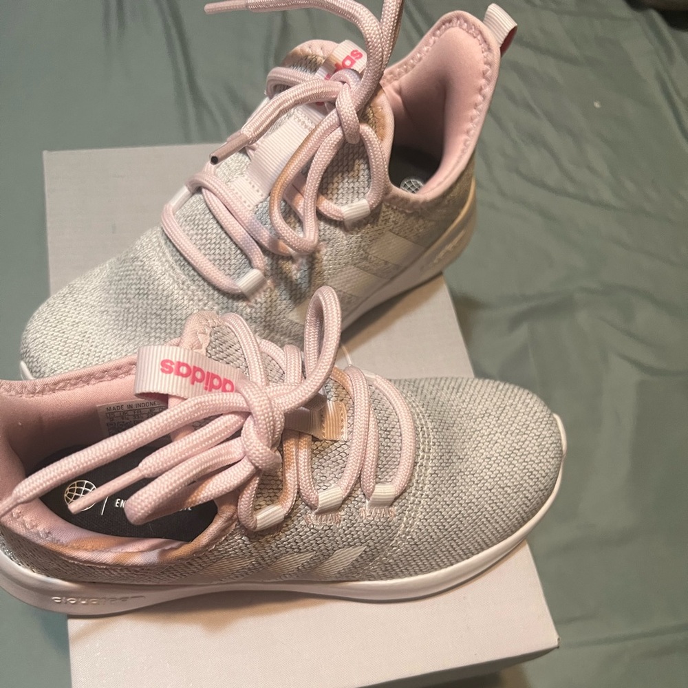 NWT Adidas cloud foam pure